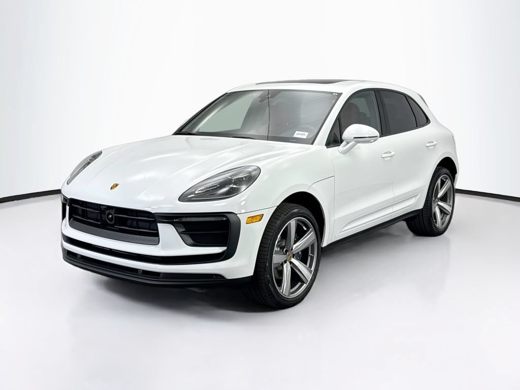 Used 2026 Porsche Macan AWD/4WD image 1
