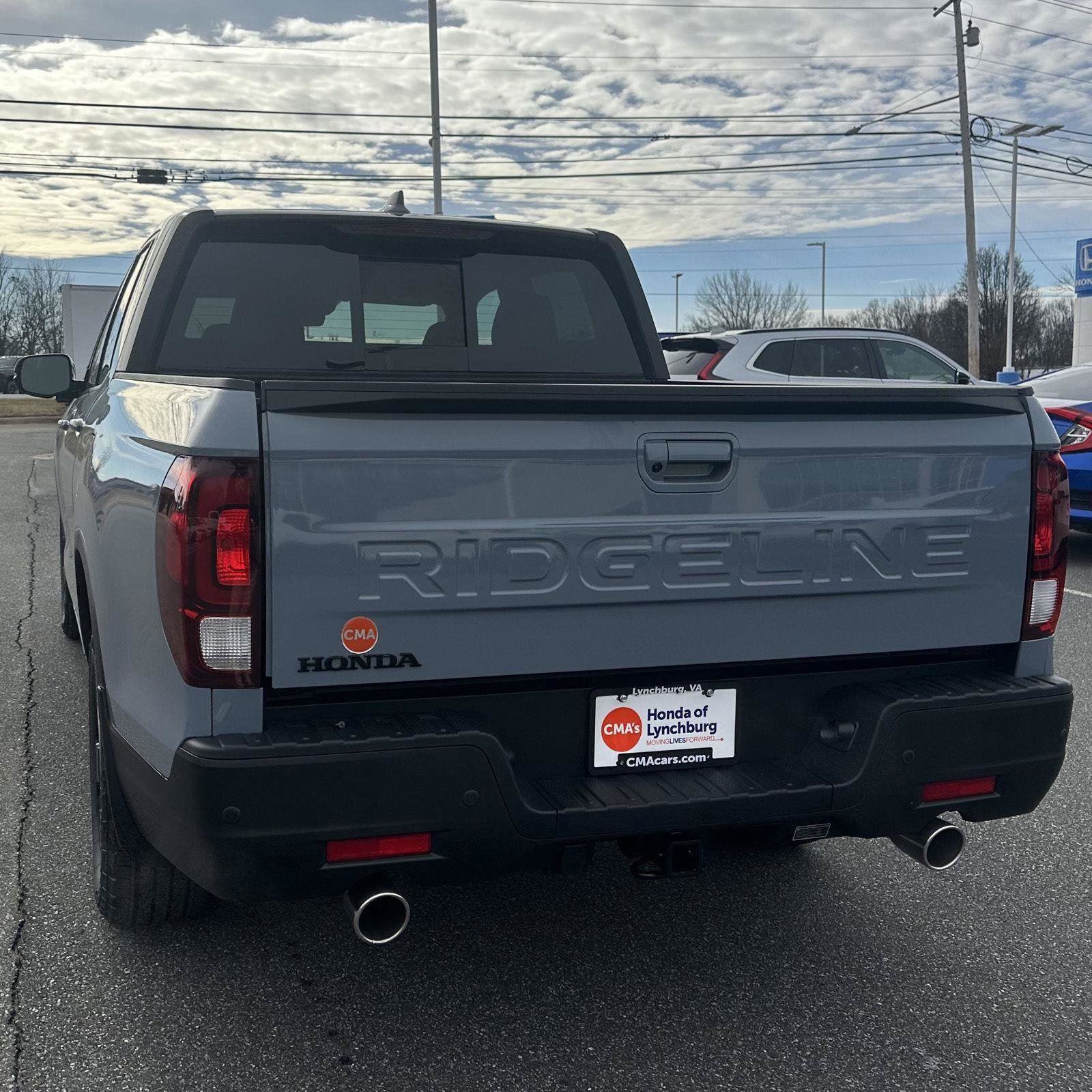 New 2026 Honda Ridgeline Black Edition image 3
