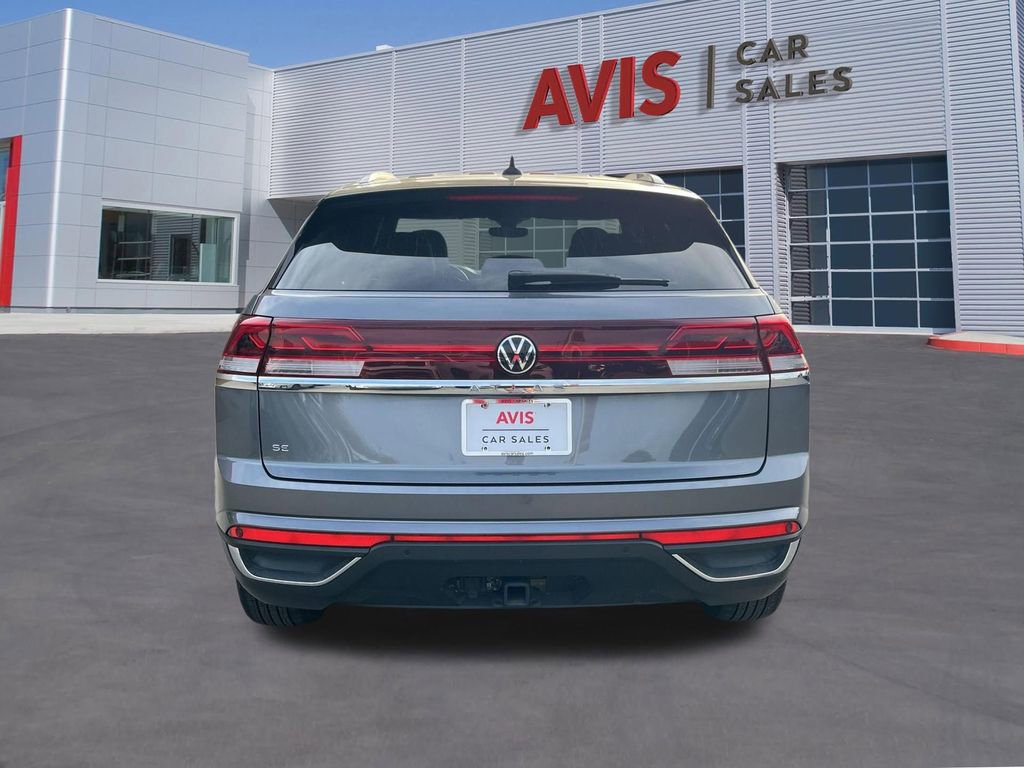 Used 2025 Volkswagen Atlas Cross Sport SE FWD image 7