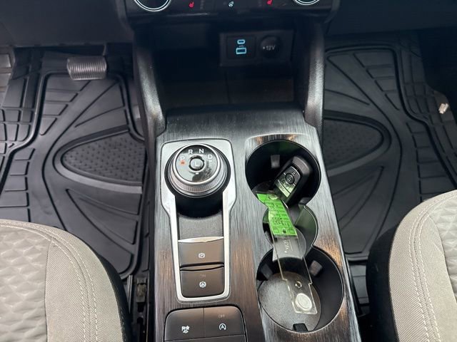 Used 2022 Ford Escape SE w/ Cold Weather Package image 19