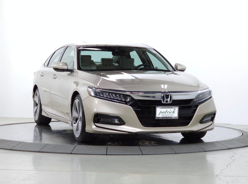 Used 2018 Honda Accord Touring video 1