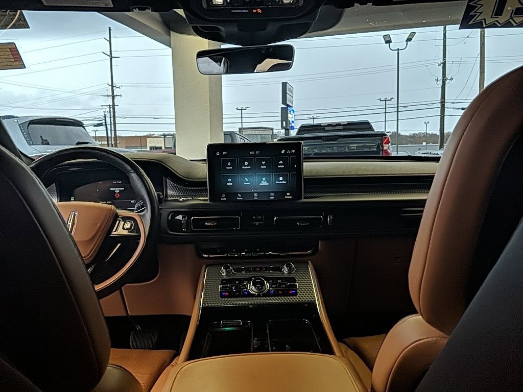 Certified 2021 Lincoln Aviator Black Label w/ Dynamic Handling Package image 15