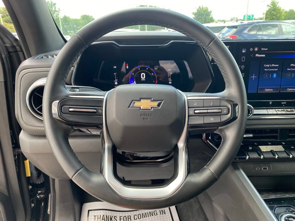 Used 2023 Chevrolet Colorado LT AWD/4WD image 13