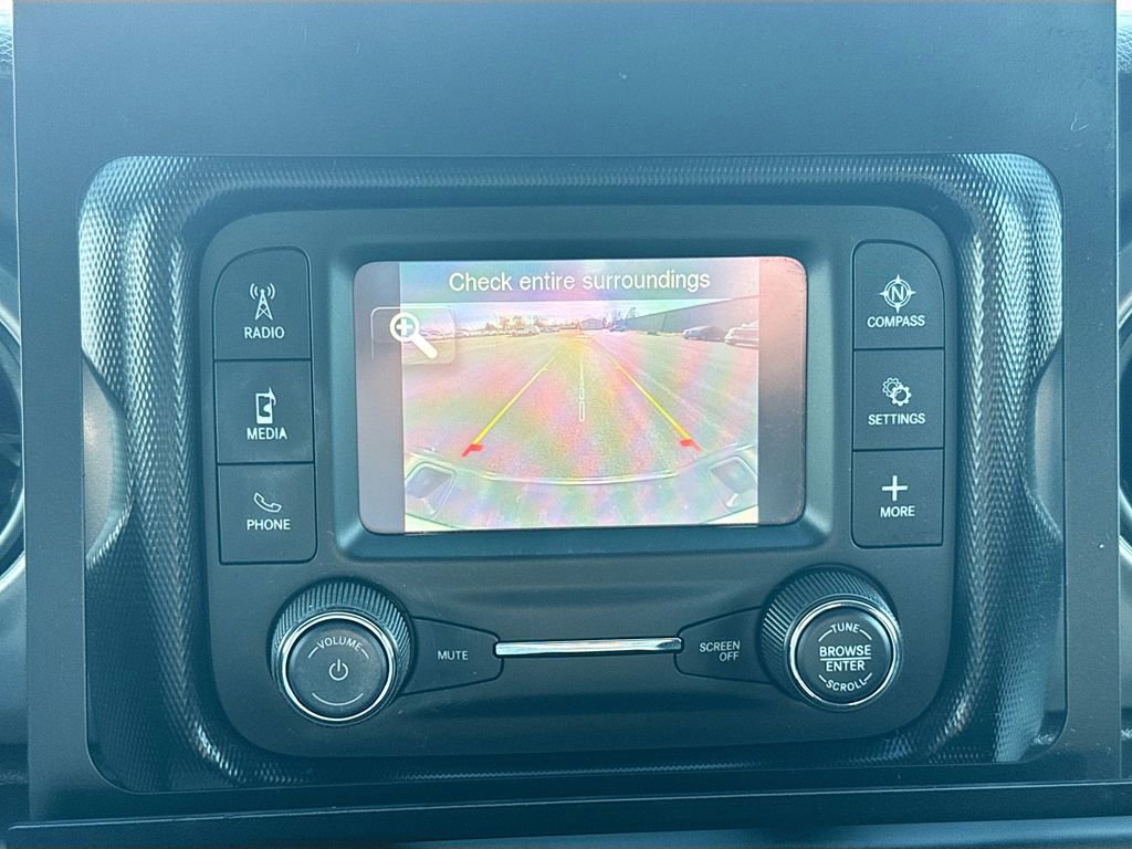 Used 2021 Jeep Gladiator Sport image 27