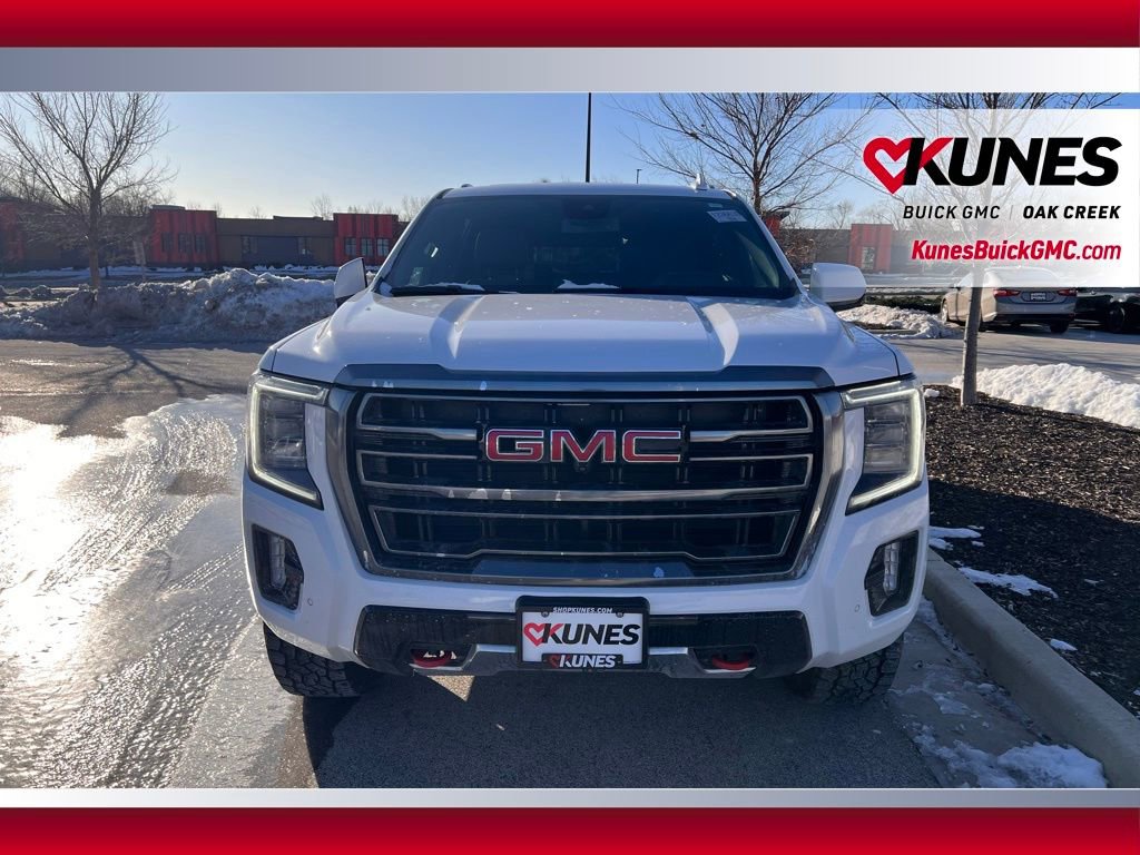 Used 2023 GMC Yukon XL AT4 w/ AT4 Premium Plus Package image 3