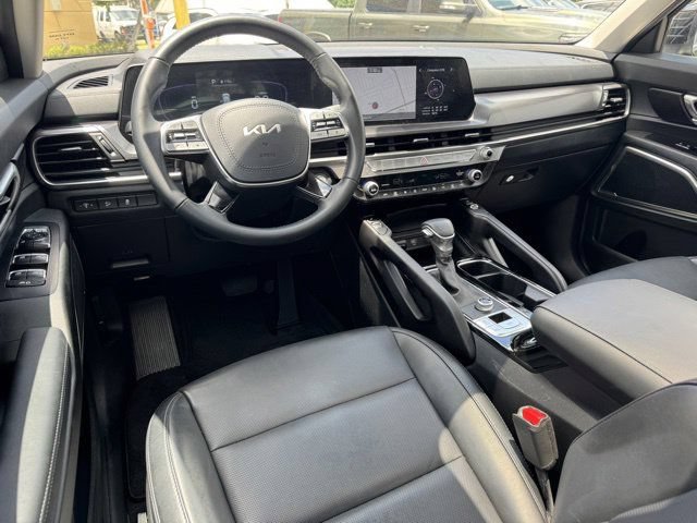 Certified 2024 Kia Telluride S w/ S Sunroof Package FWD image 13