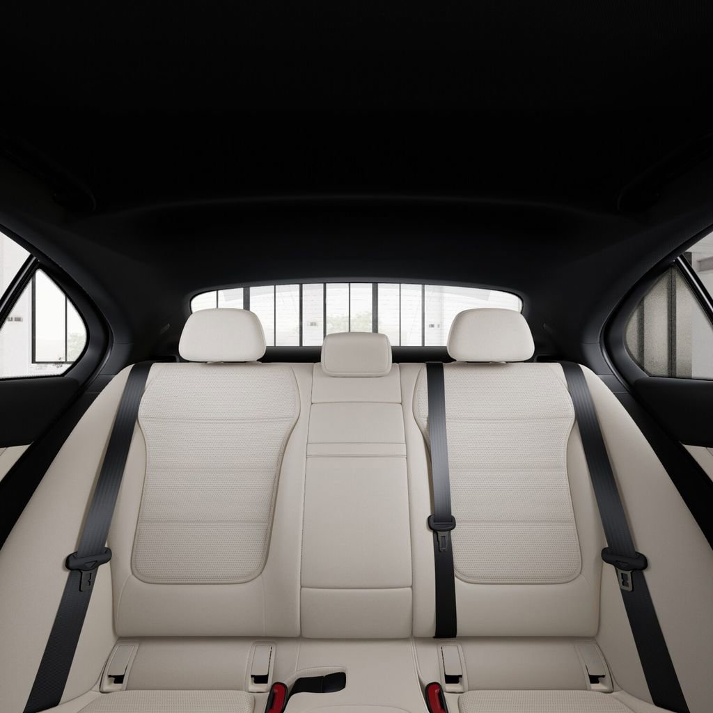 Used 2025 Mercedes-Benz C 300 Sedan image 44