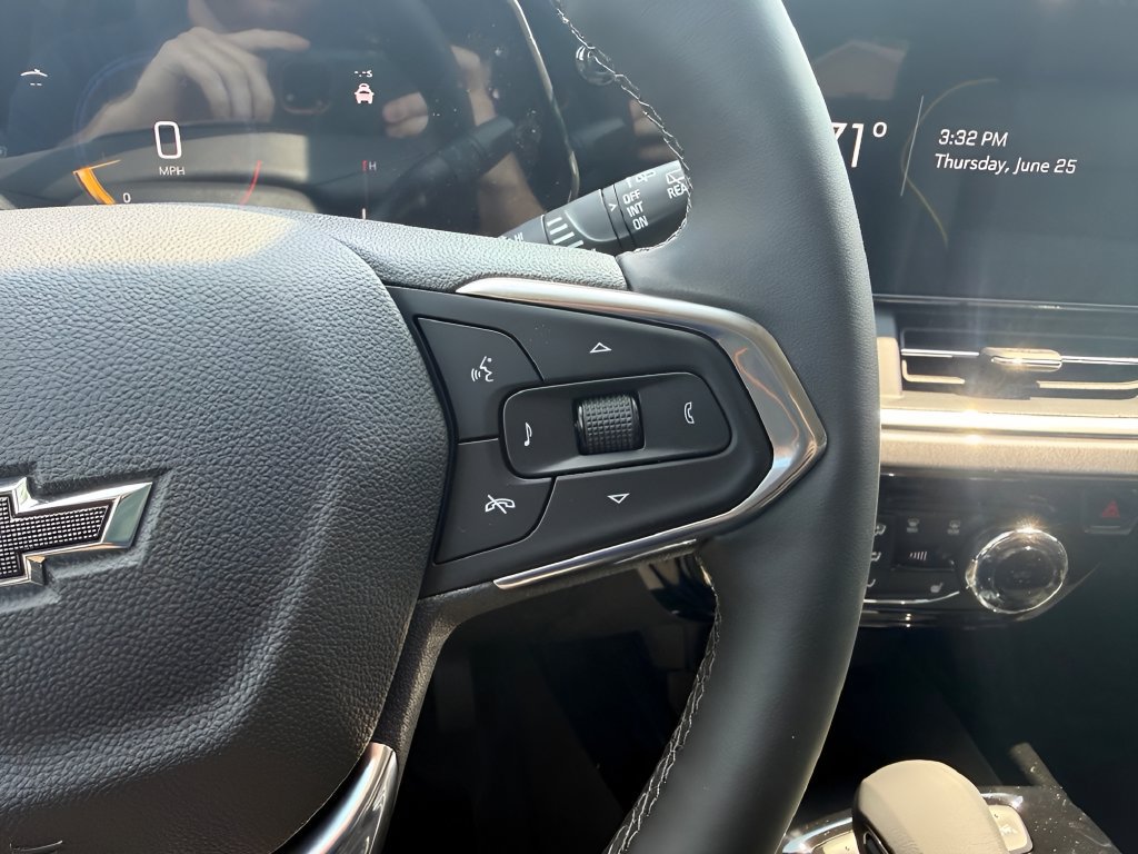 New 2026 Chevrolet Trax ACTIV w/ Driver Confidence Package FWD image 15