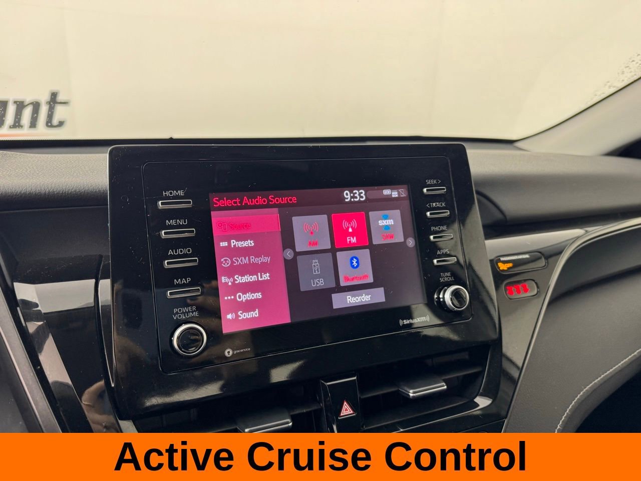 Used 2023 Toyota Camry SE image 16