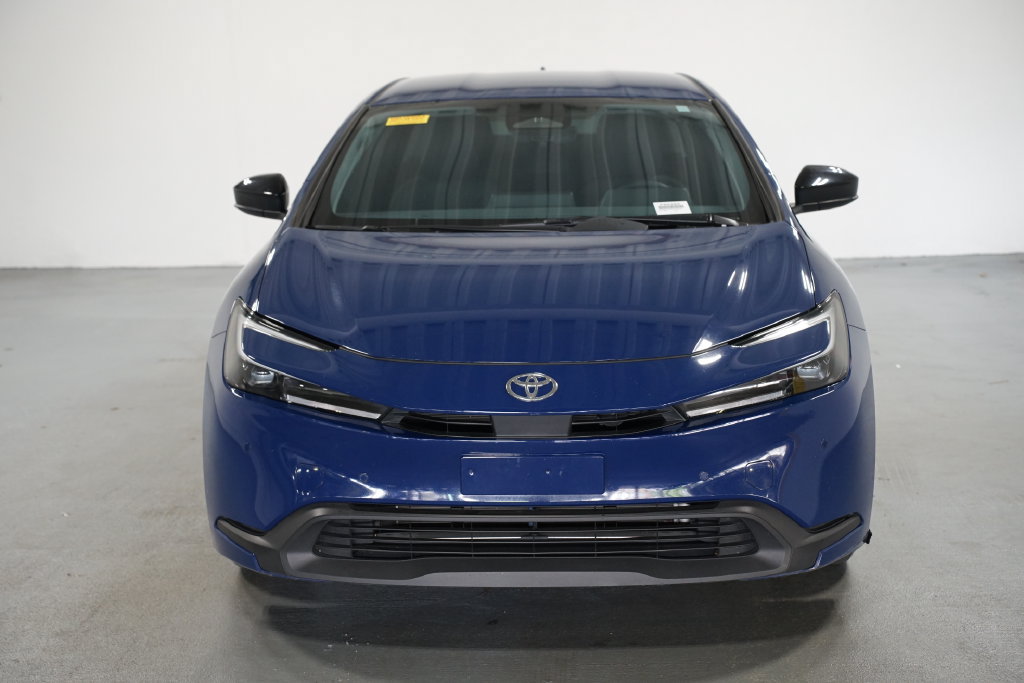 Certified 2024 Toyota Prius LE FWD image 2