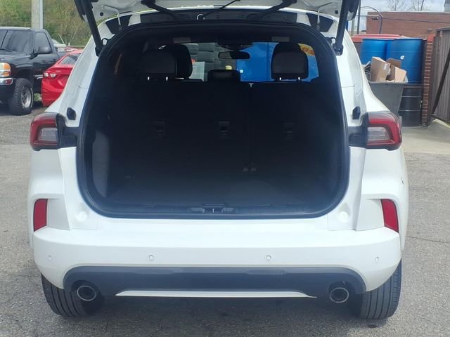 Certified 2024 Ford Escape ST-Line w/ Tech Pack #1 AWD/4WD image 10