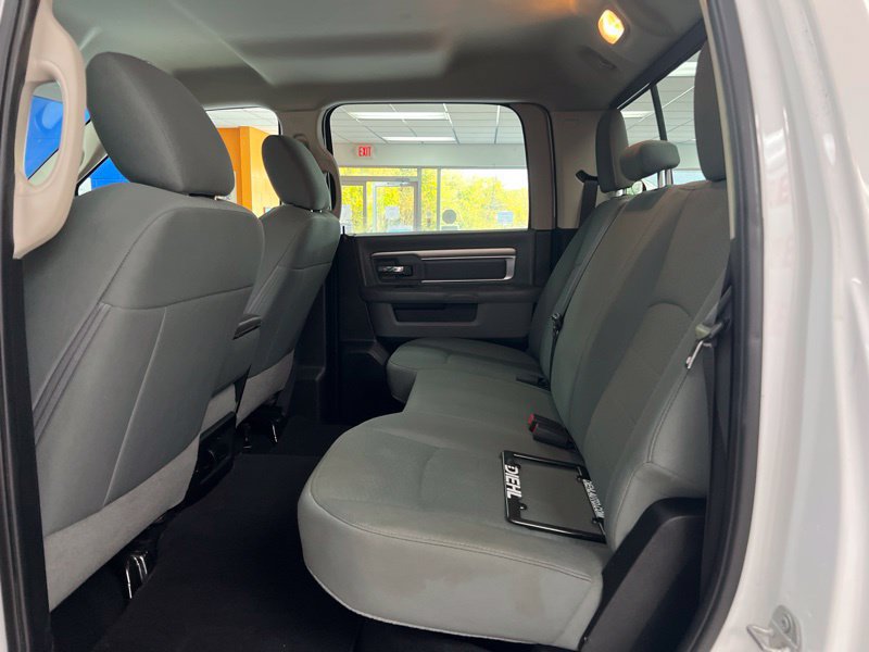 Used 2018 RAM 1500 Classic SLT AWD/4WD image 13