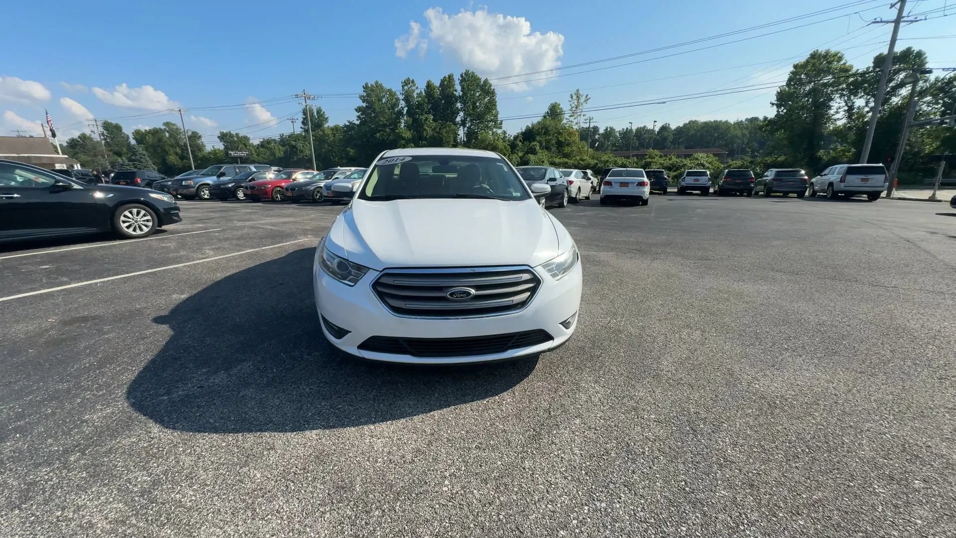 Used 2014 Ford Taurus SEL w/ Equipment Group 201A FWD image 3