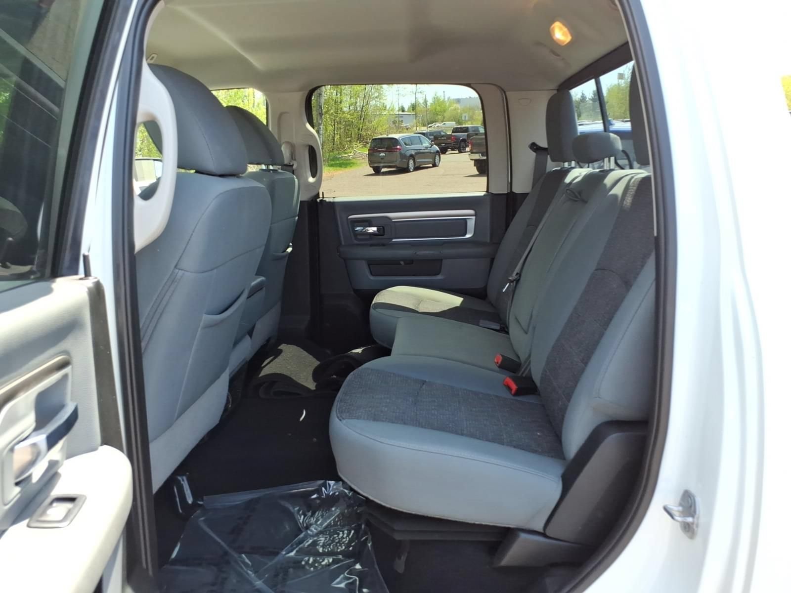 Used 2018 RAM 3500 Big Horn AWD/4WD image 12
