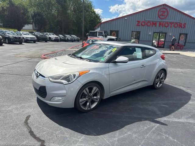 Used 2014 Hyundai Veloster w/ Style Package 02 FWD image 4