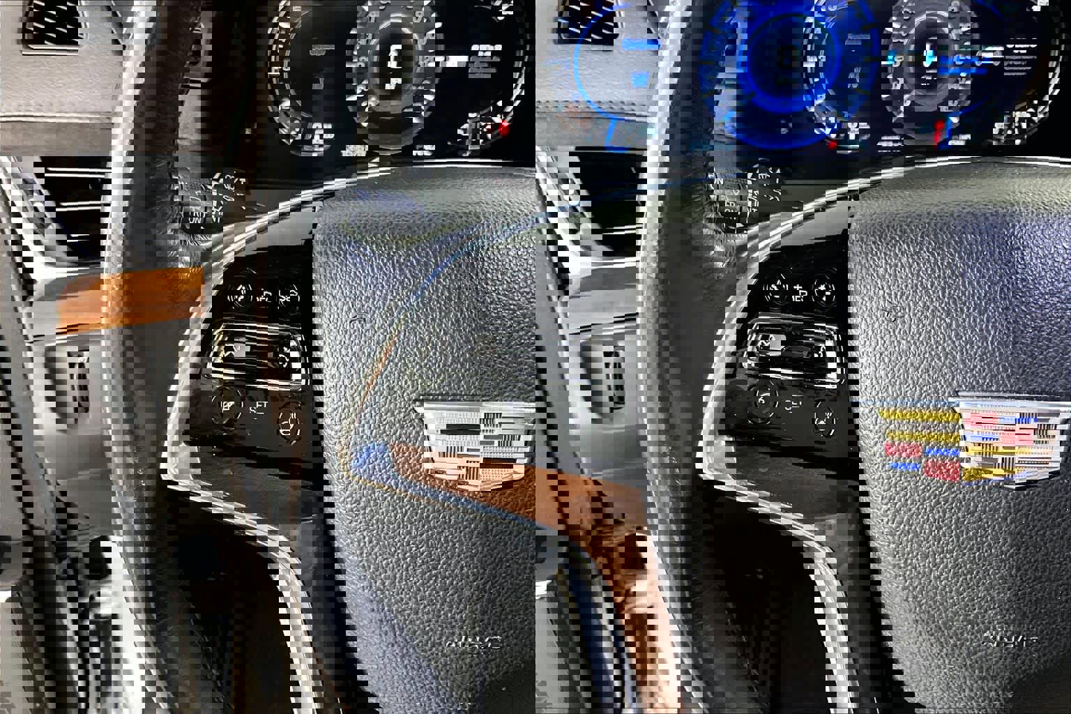 Used 2019 Cadillac Escalade ESV Premium Luxury image 22