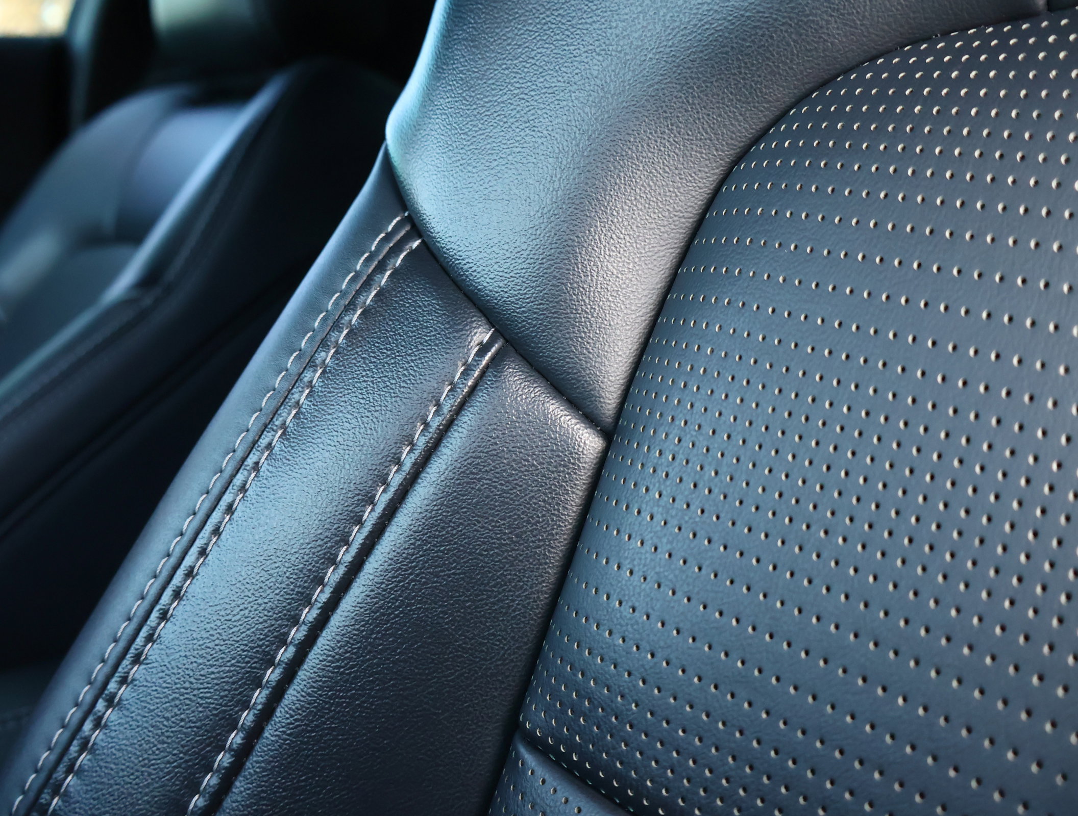 Used 2024 Ford Mustang GT Premium image 12