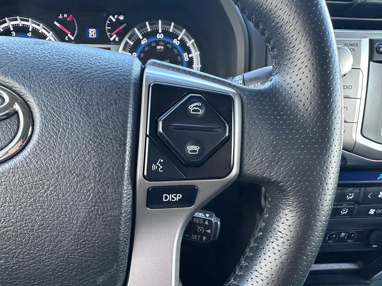 Used 2015 Toyota 4Runner Limited image 30