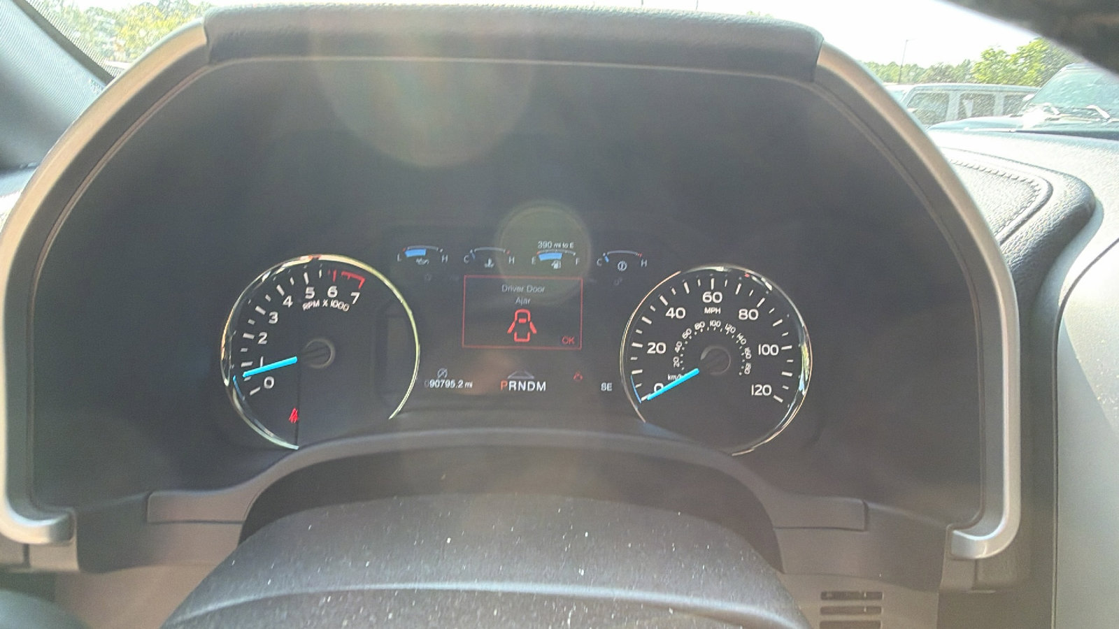 Used 2019 Ford F150 Lariat w/ Equipment Group 502A Luxury AWD/4WD image 30