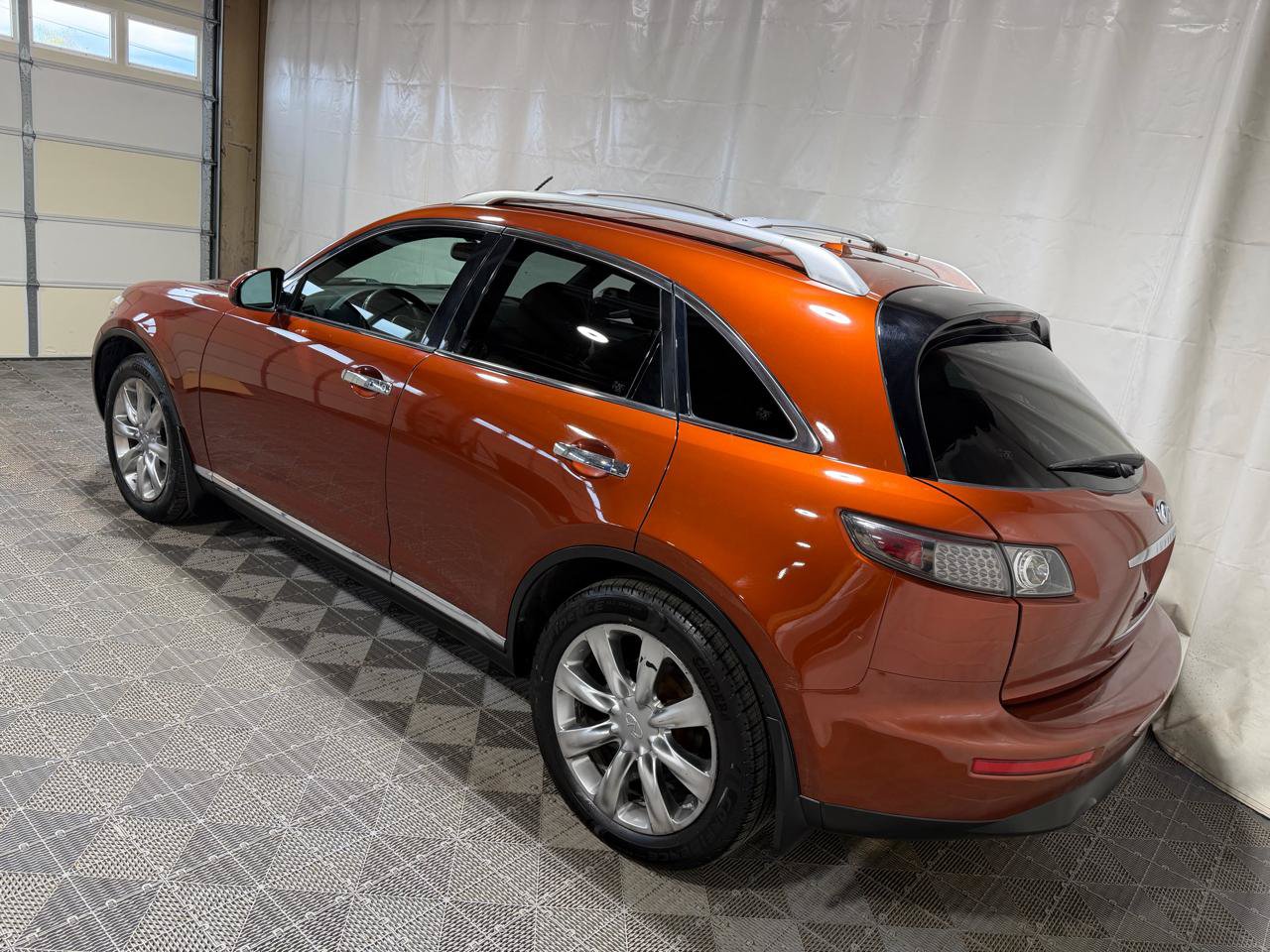 Used 2008 INFINITI FX45 AWD w/ Technology Pkg image 4