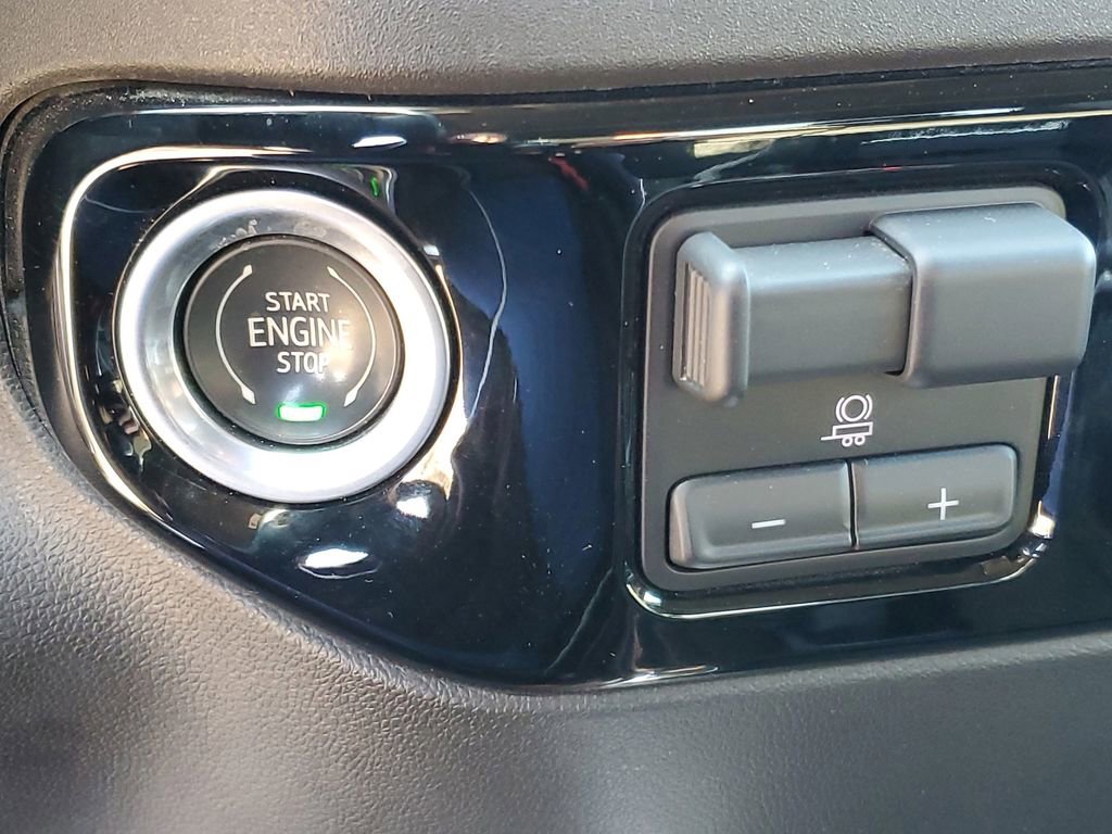 Used 2022 Chevrolet Silverado 1500 RST image 16