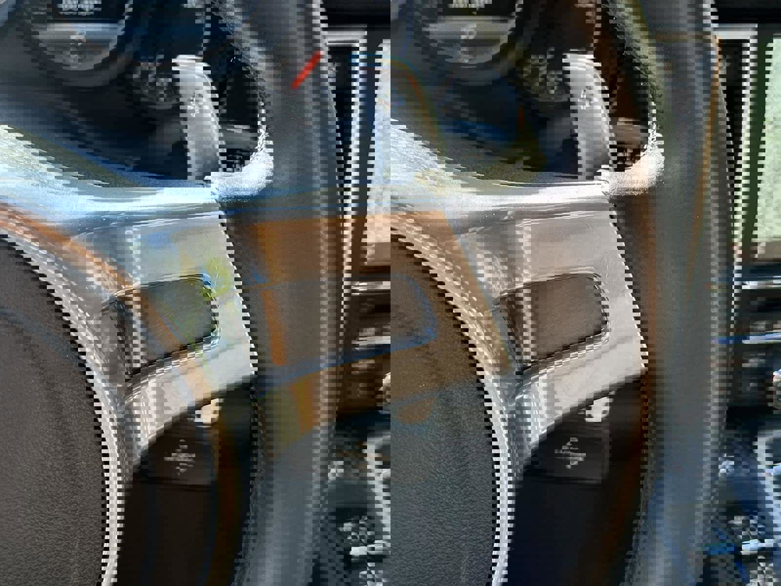 Used 2016 Porsche Panamera 4 image 25