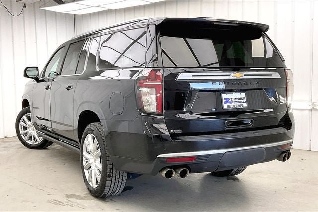 Used 2021 Chevrolet Suburban High Country w/ Premium Package AWD/4WD image 11