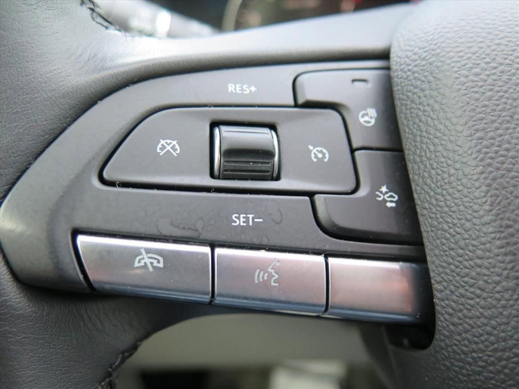 Used 2020 Cadillac XT4 Premium Luxury w/ Cold Weather Package image 19