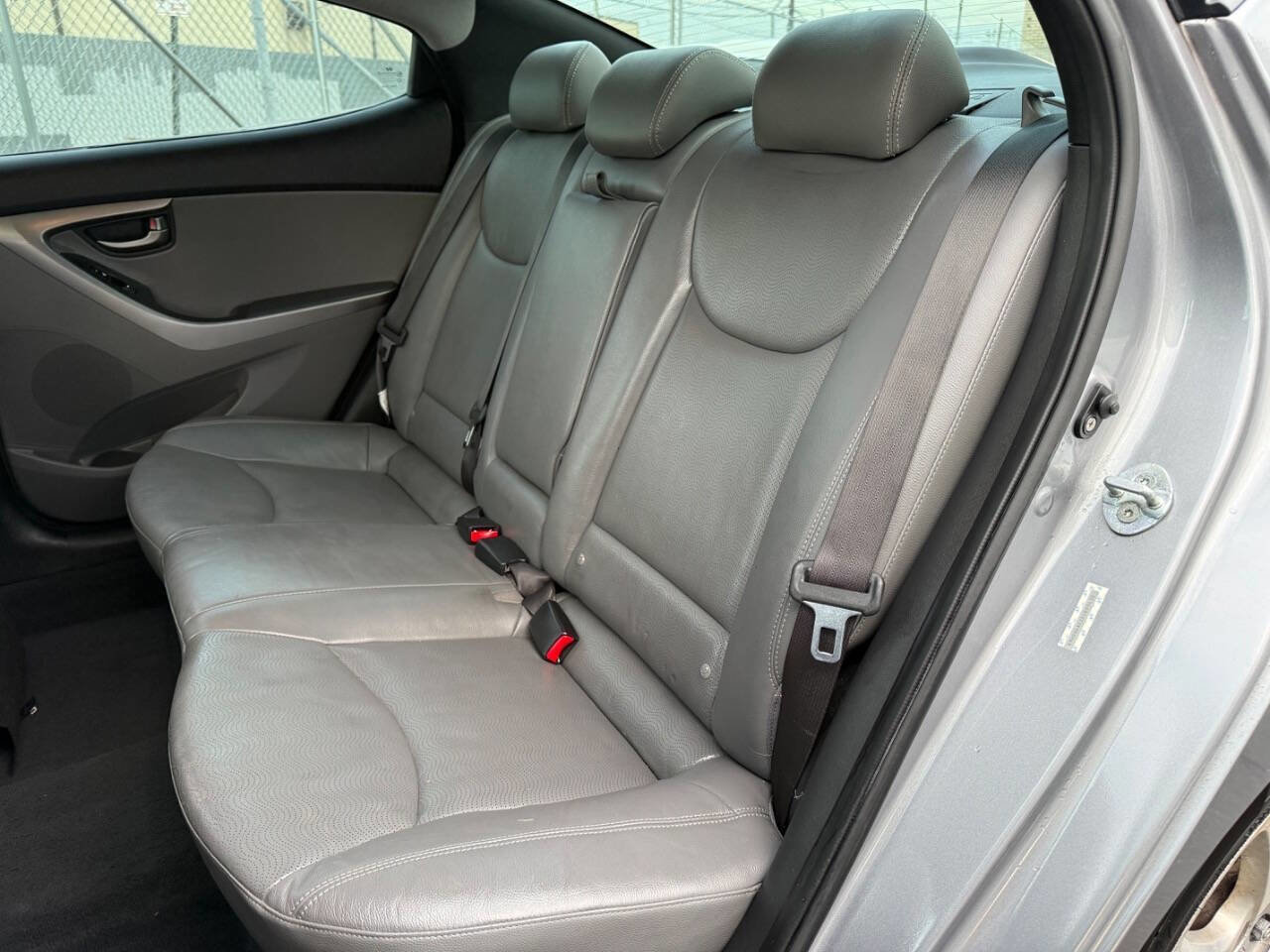 Used 2013 Hyundai Elantra Limited w/ Technology Pkg image 13