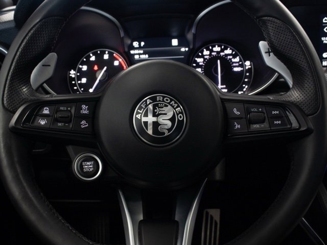 Used 2022 Alfa Romeo Stelvio Veloce image 14