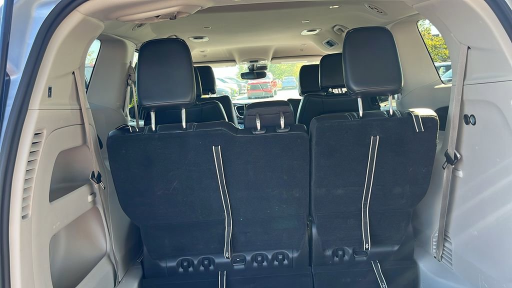 Used 2024 Chrysler Pacifica Touring-L image 39