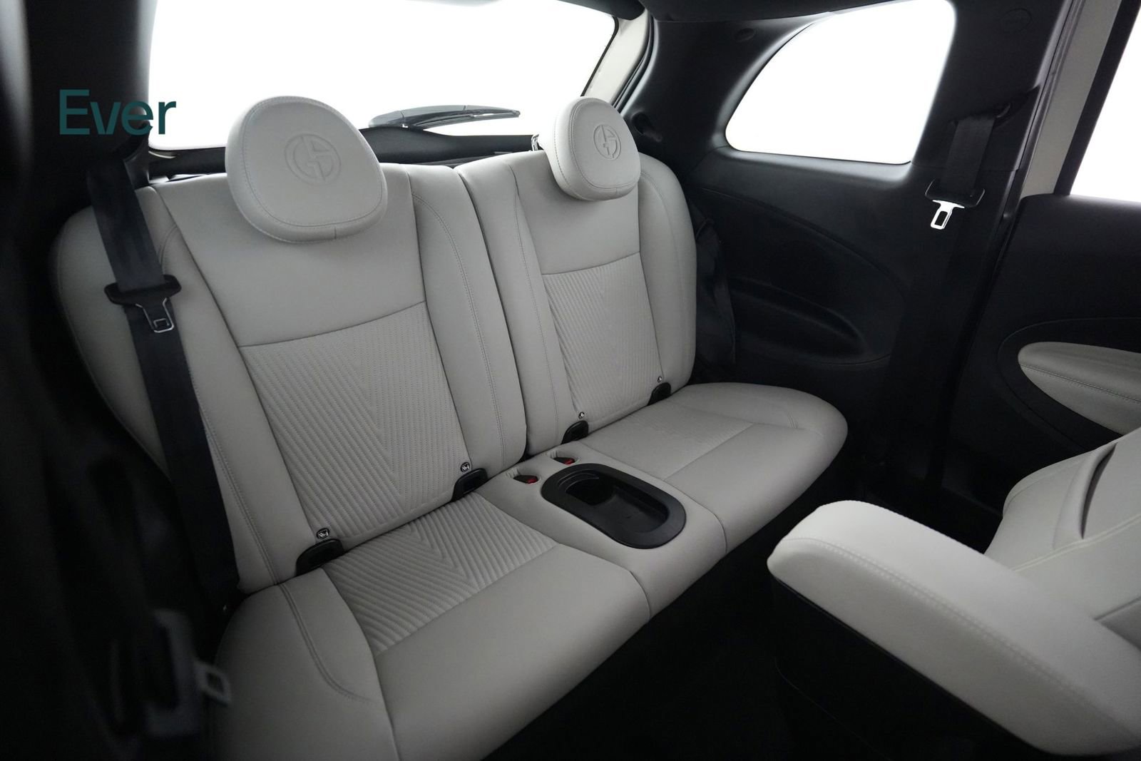 Used 2025 FIAT 500 e FWD image 5
