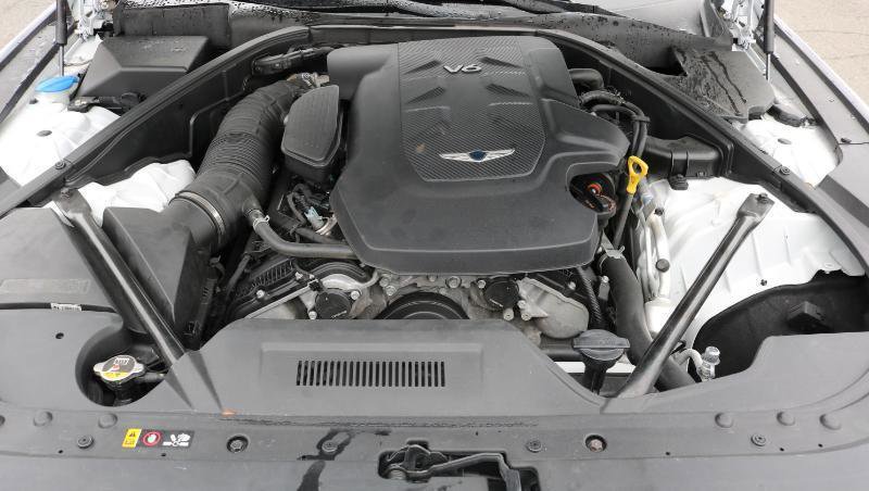 Used 2018 Genesis G80 3.8 image 18