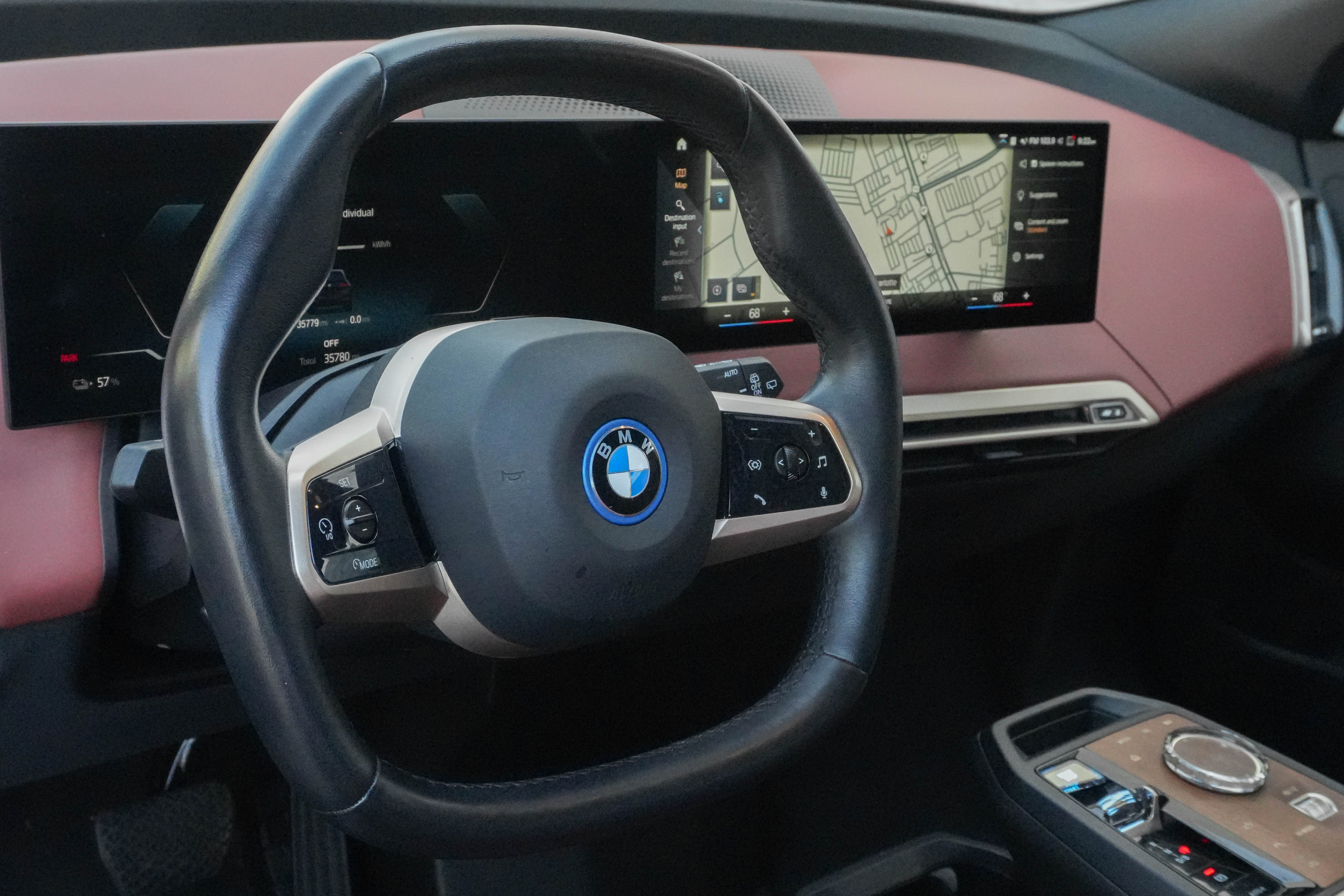 Certified 2023 BMW iX xDrive50 w/ Premium Package AWD/4WD image 9