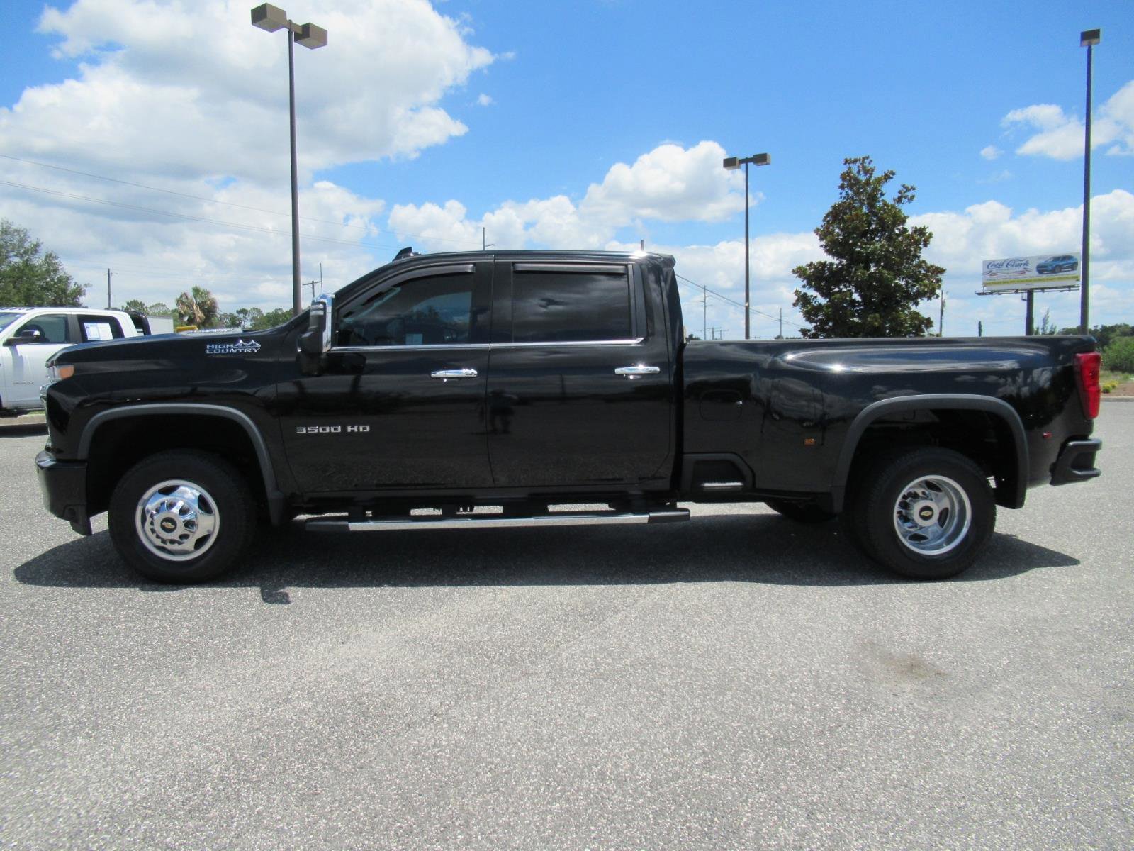 Used 2021 Chevrolet Silverado 3500 High Country AWD/4WD image 4