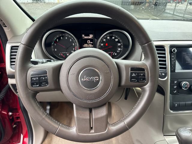 Used 2011 Jeep Grand Cherokee Laredo AWD/4WD image 18