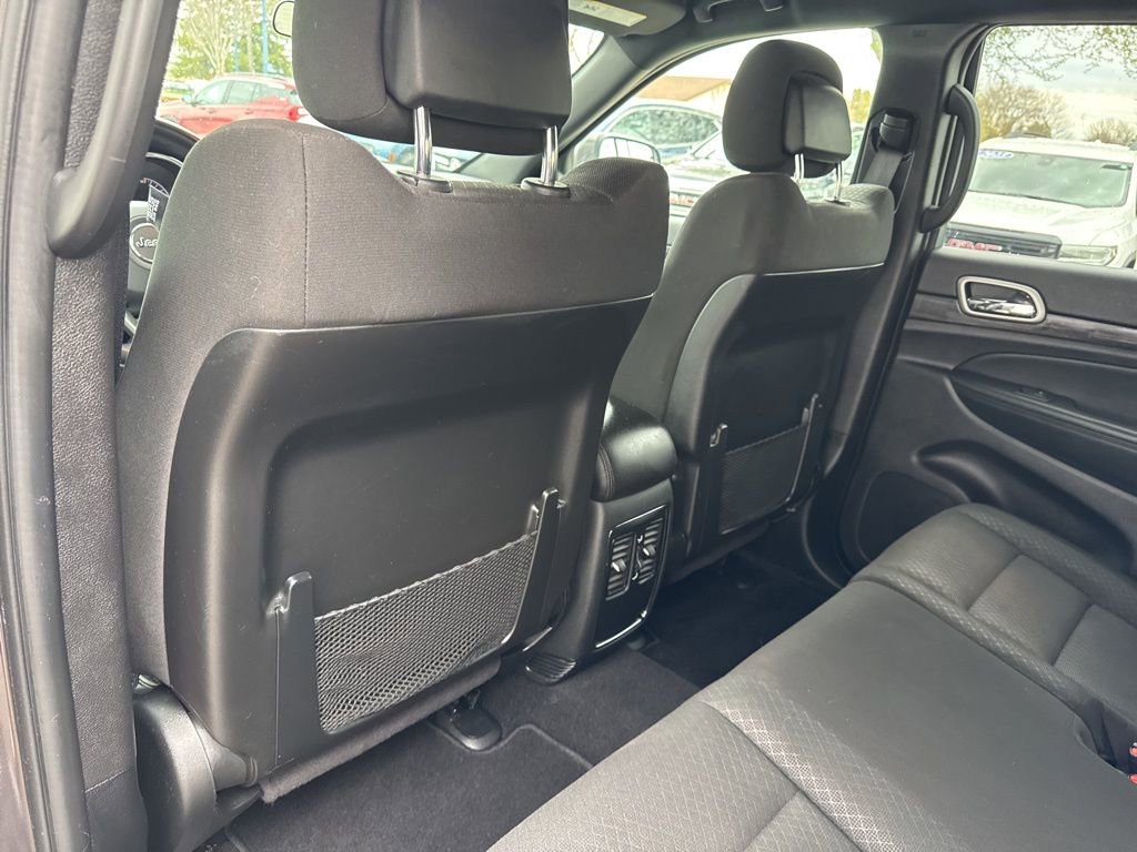 Used 2021 Jeep Grand Cherokee Laredo image 33