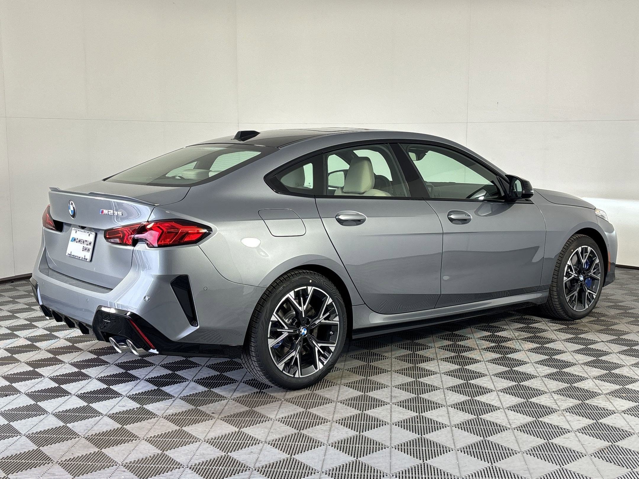 Used 2026 BMW M235i xDrive w/ Technology Package AWD/4WD image 8