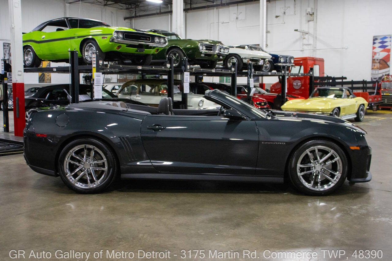 Used 2013 Chevrolet Camaro ZL1 RWD image 9
