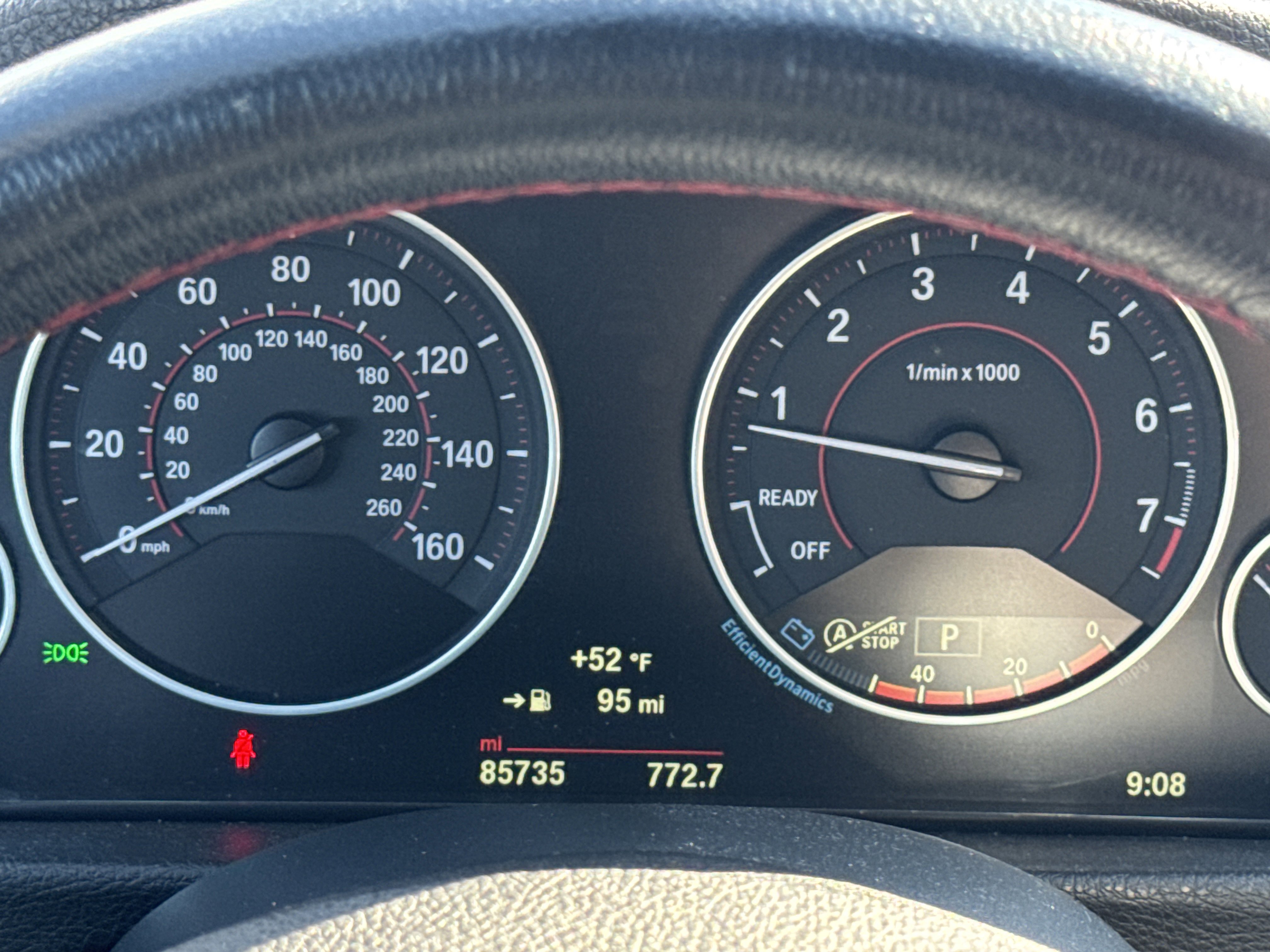 Used 2018 BMW 330i xDrive Sedan w/ Convenience Package AWD/4WD image 3