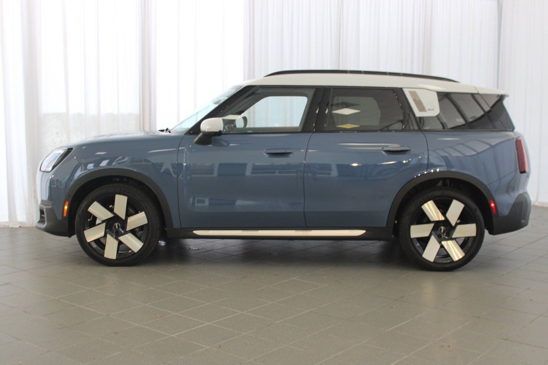 New 2026 MINI Cooper Countryman S image 2