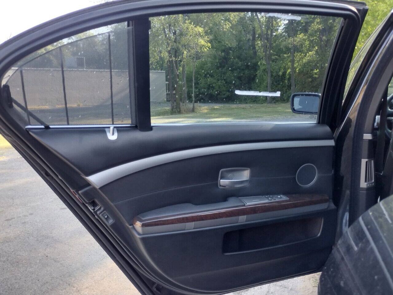 Used 2006 BMW 750Li RWD image 13