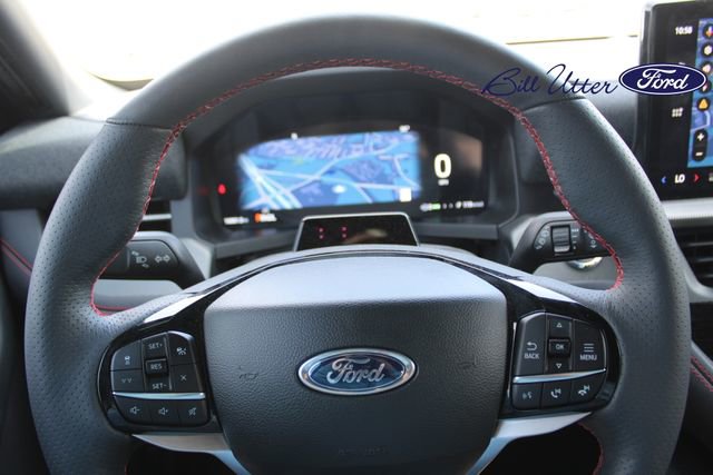 Used 2025 Ford Explorer ST-Line w/ Premium Package image 10
