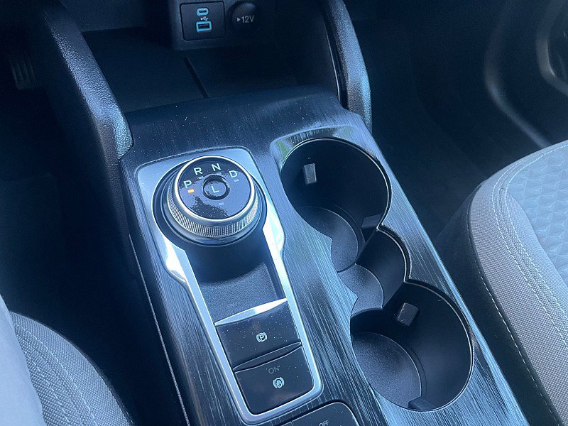 Used 2022 Ford Escape SE image 28