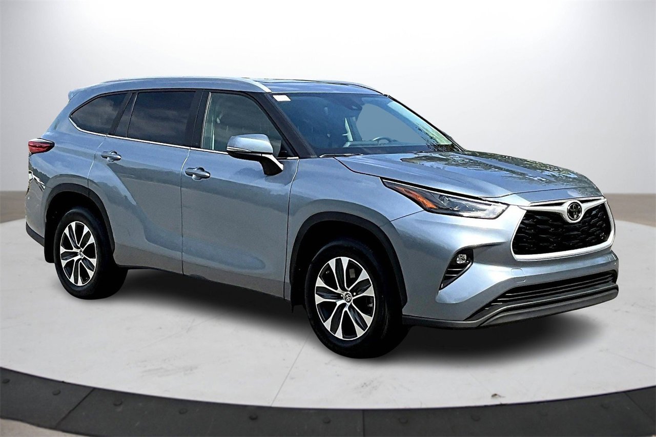 Used 2023 Toyota Highlander L