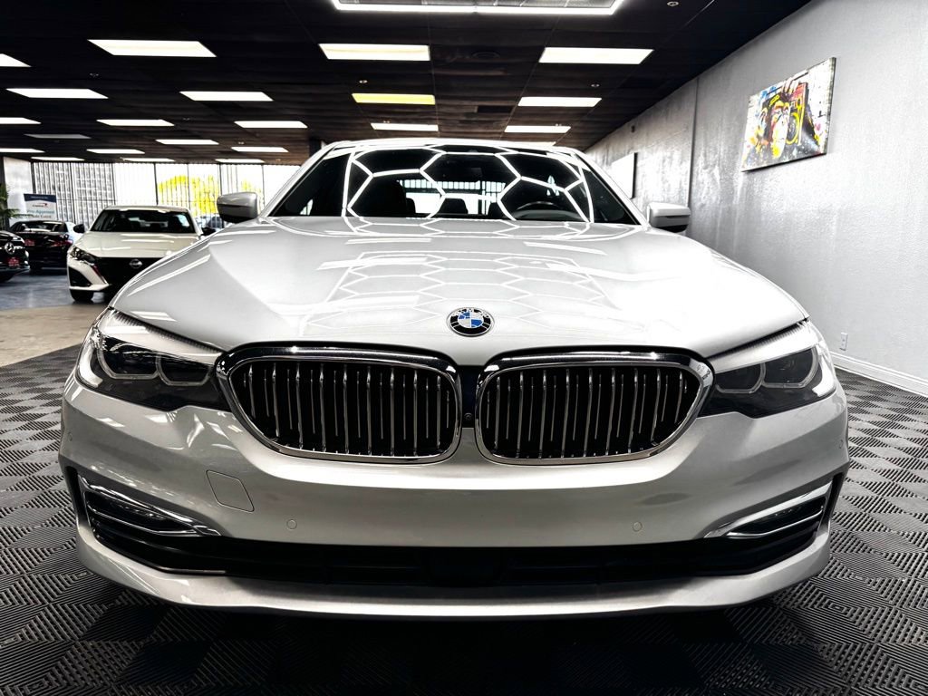 Used 2018 BMW 540i xDrive image 4