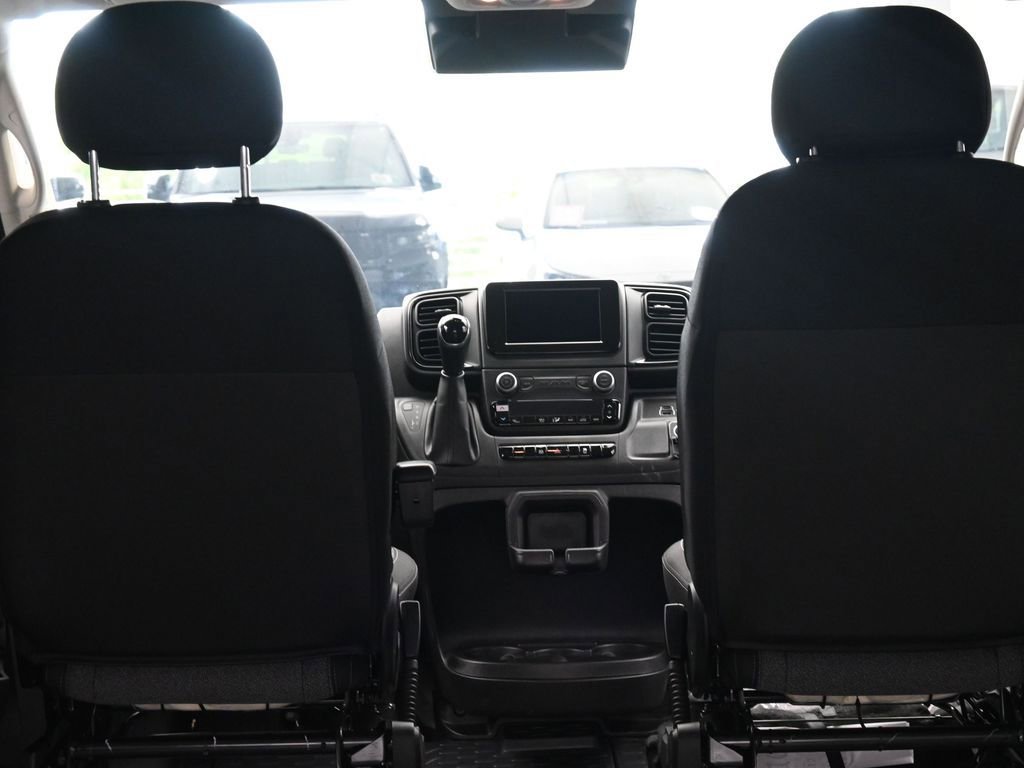 Used 2025 RAM ProMaster 2500 image 32