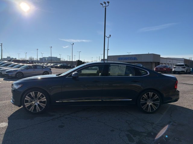 Used 2023 Volvo S90 B6 Plus w/ Protection Package Premier image 28