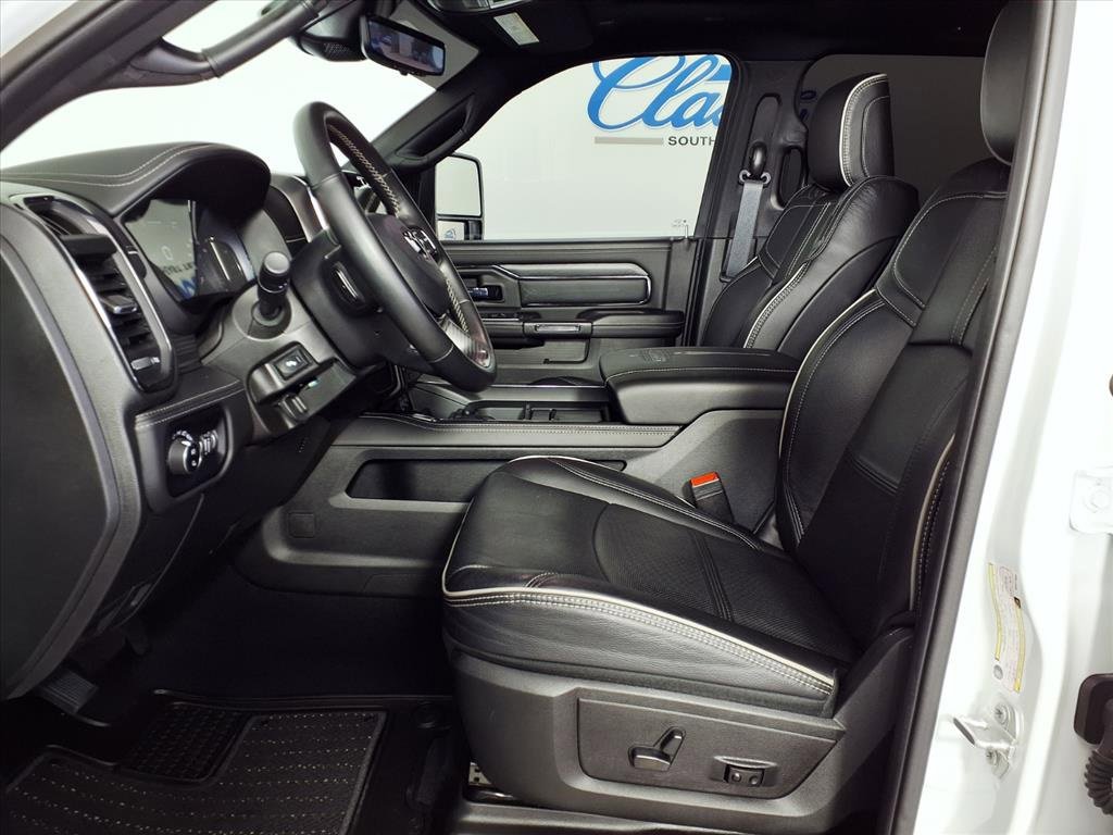 Used 2024 RAM 3500 Limited image 19