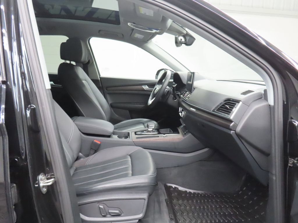 Used 2023 Audi Q5 2.0T Premium w/ Convenience Package AWD/4WD image 27